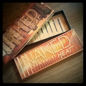 Urban decay naked heat palette